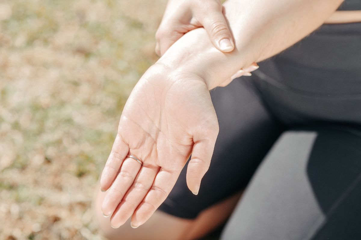 Tendinite du coude : soigner un tennis elbow efficacement